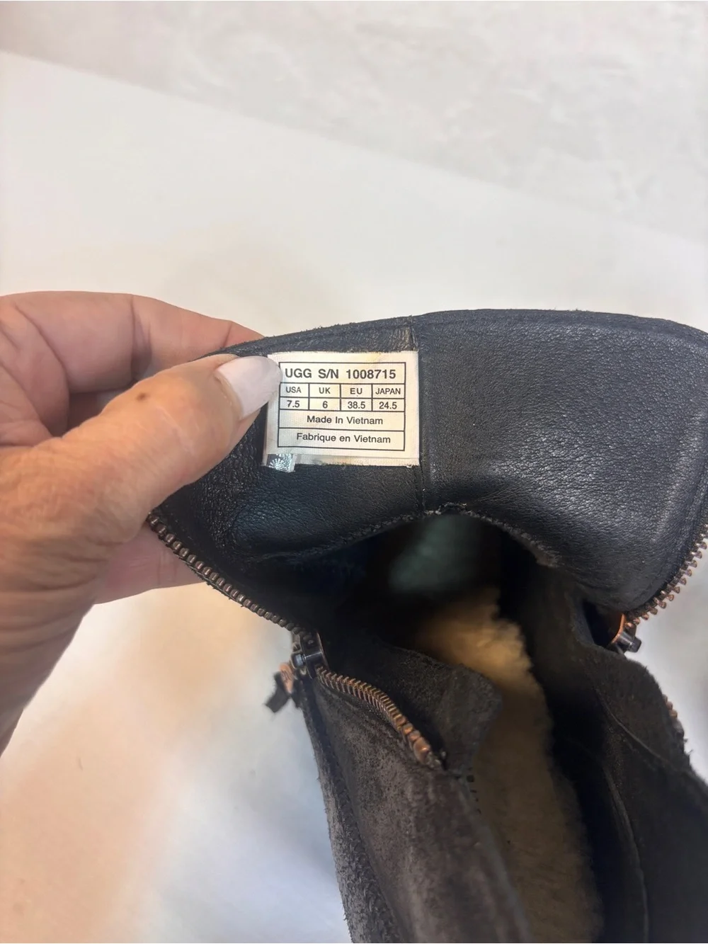 UGG Australia Myrna Black Leather Hidden Wedge Ankle Boots Zippers Sz 7.5